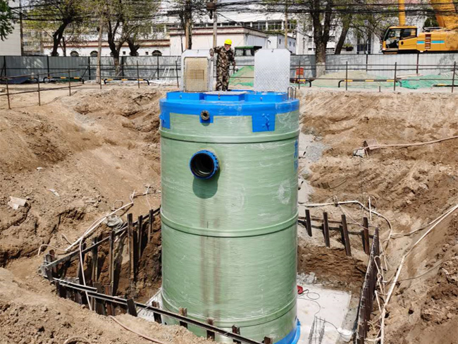 Integrated pumping station