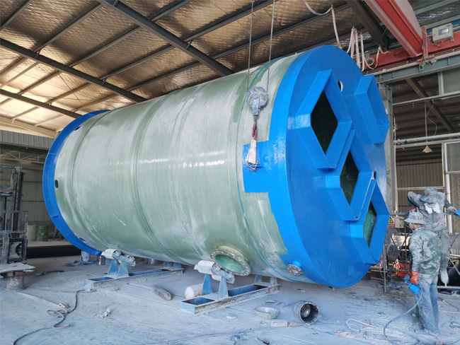 Integrated pumping station
