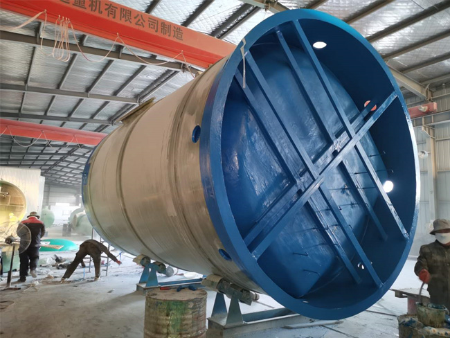 Integrated pumping station